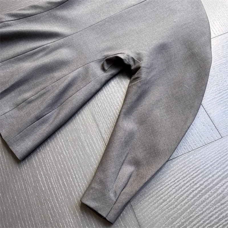 سترة نسائية شتاء جديد 2025 مزدوجة الصدر بقصة ضيقة وأكمام طويلة مزيج الصوف بدلة نسائية سترة ملابس خارجية معطف نسائي