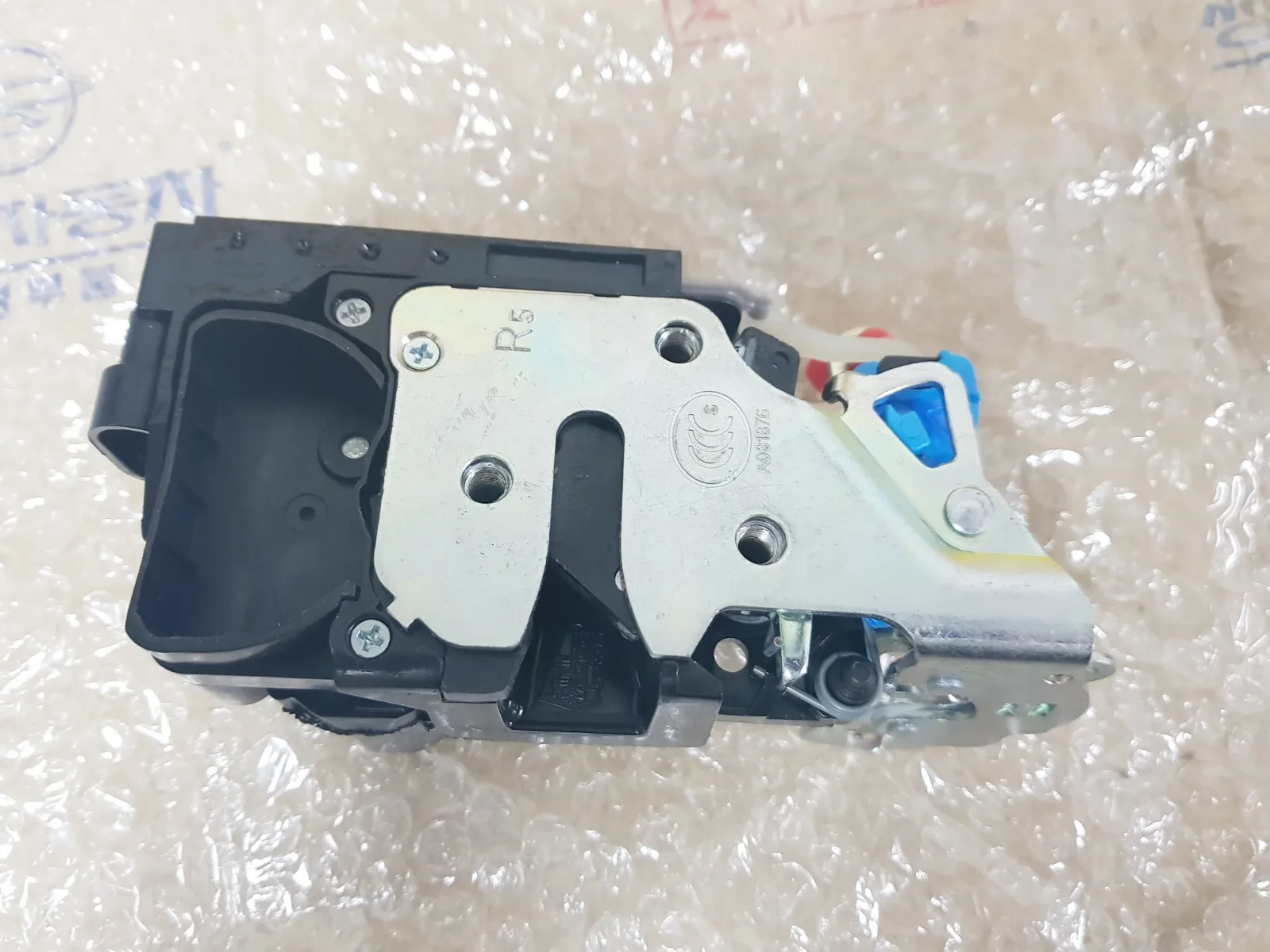 Genuine Front Door Latchy Assy RH Right For Ssangyong Rexton 2001-2017 #7122008040