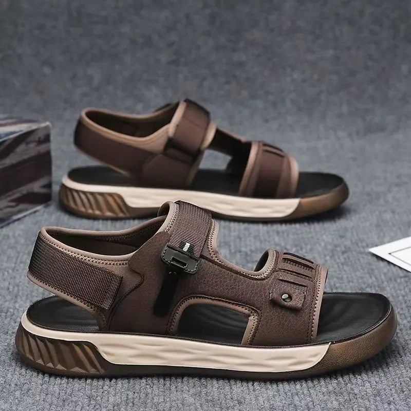 

Мужские летние новые уличные пляжные сандалии с открытым носком, мягкая подошва, нескользящие легкие повседневные спортивные сандалии на липучке с защитой от запаха