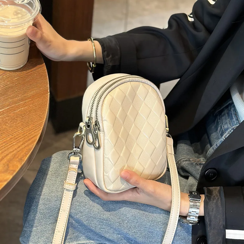 حقيبة الهاتف المحمول الإناث Crossbody2024New نمط محكم تنوعا مبطن العمودي الخضار المدبوغة الجلود حقيبة كتف صغيرة f