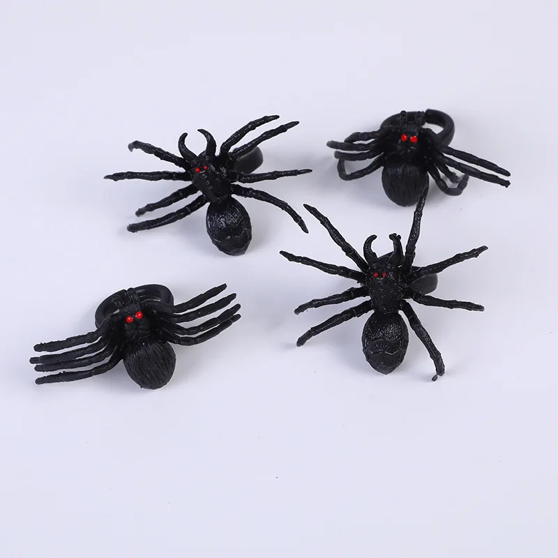 แมงมุมปลอม 1 ชิ้น สำหรับฮาโลวีน ทำจากพลาสติกสีดำ แมงมุมจำลองเหมือนจริง ขนาดใหญ่ สำหรับตกแต่งบ้าน ของตกแต่งแนวหลอกๆ