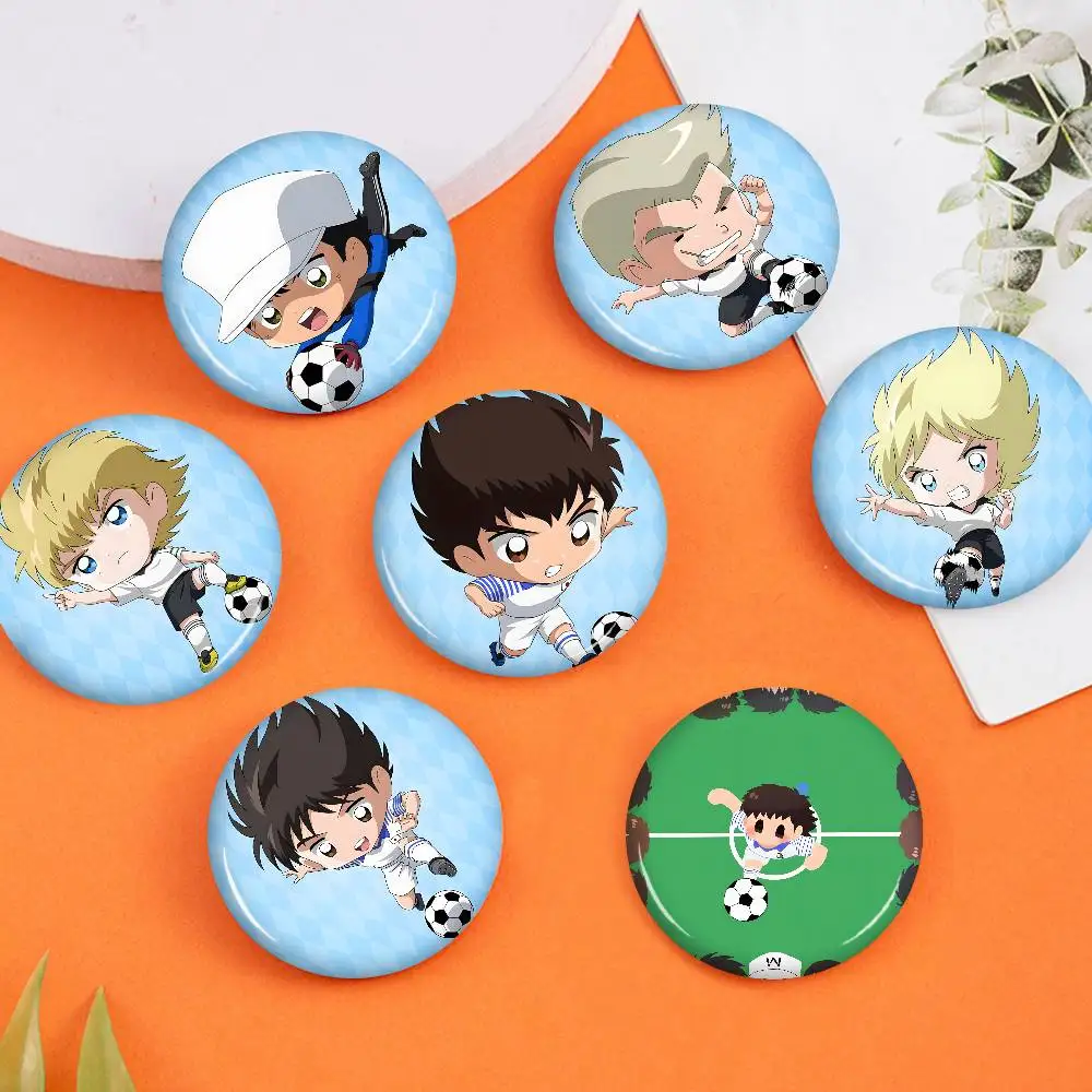 C-Captain-Tsubasa Heroic-Sporty Photo Brooches Creative Round Badge Gifts Pins 32/44/58mm