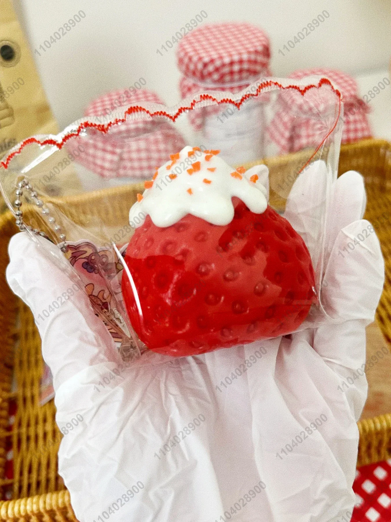 Big Strawberry Taba Squishy 0.13KG Red Strawberry Fruit Squeeze Toy Mochi Toy Stress Release Anti Stress Hand Relax Gift Toy