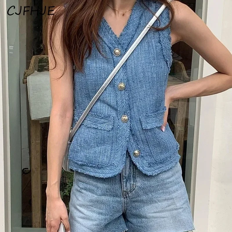 

CJFHJE Summer Women's Loose Casual Sleeveless Vest Top Retro Temperament V-Neck Chic Metal Button Korean Women Fashion Tank Top
