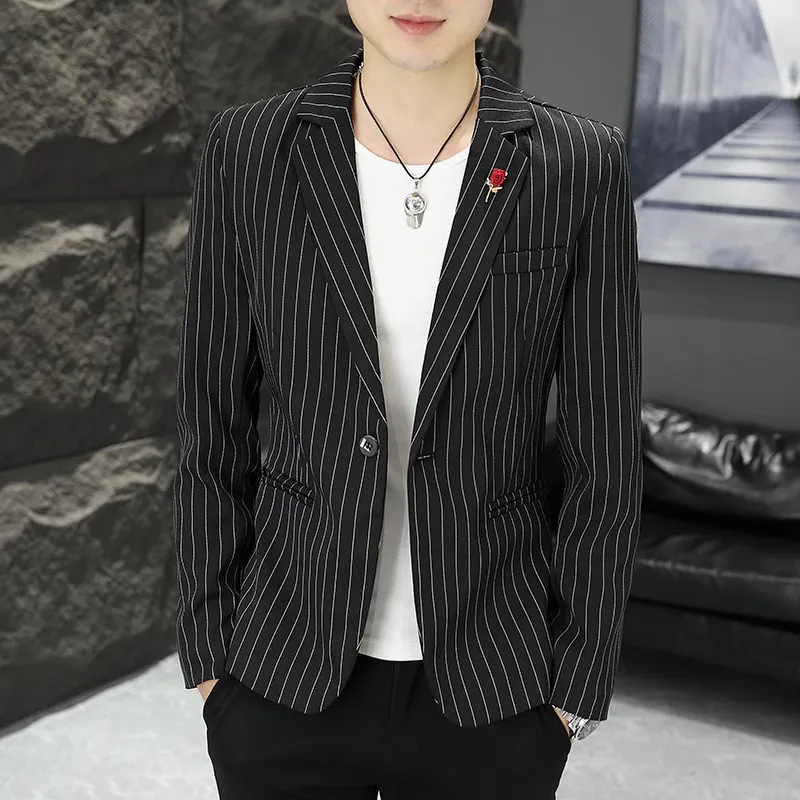 Casual Stripe Men's Suit Jaet Youth Faionable Briti Sle Korean Version Slim Fit Autumn Outerwear Haome Top irt