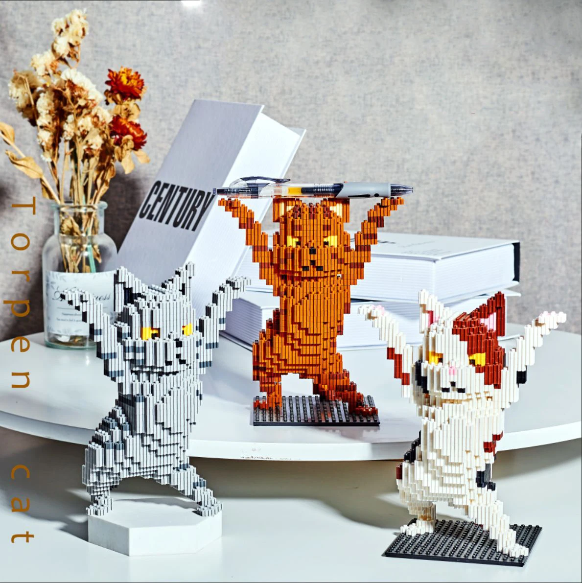 Linkgo Connection Enchanting Cat Building Blocks DIY Animal Micro Bricks Lovely Holding Cat Collection Pet Model Kid Toys