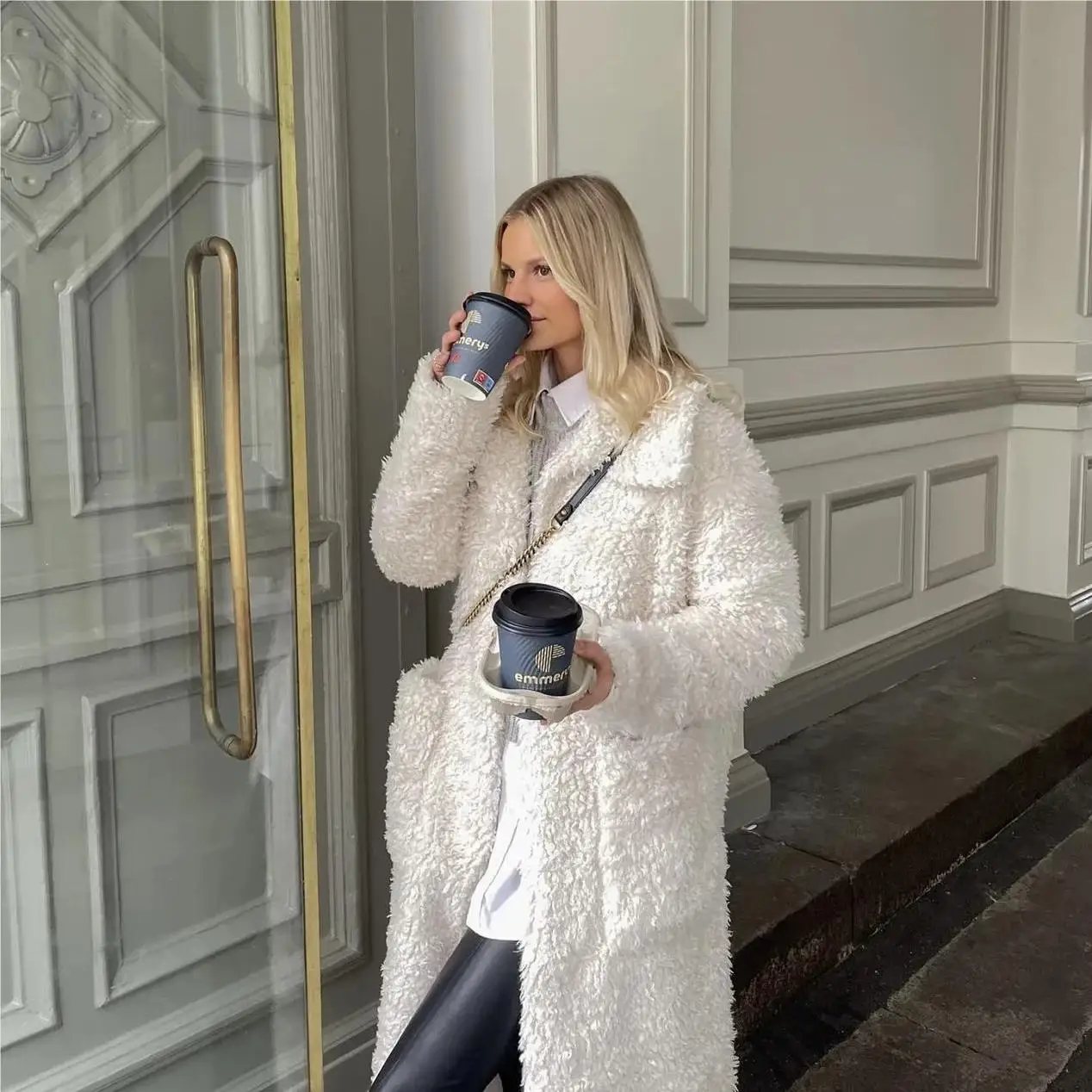 Abrigo de piel sintética para mujer, ropa de lujo, chaqueta esponjosa, abrigo de peluche largo blanco, trajes de invierno, 2023