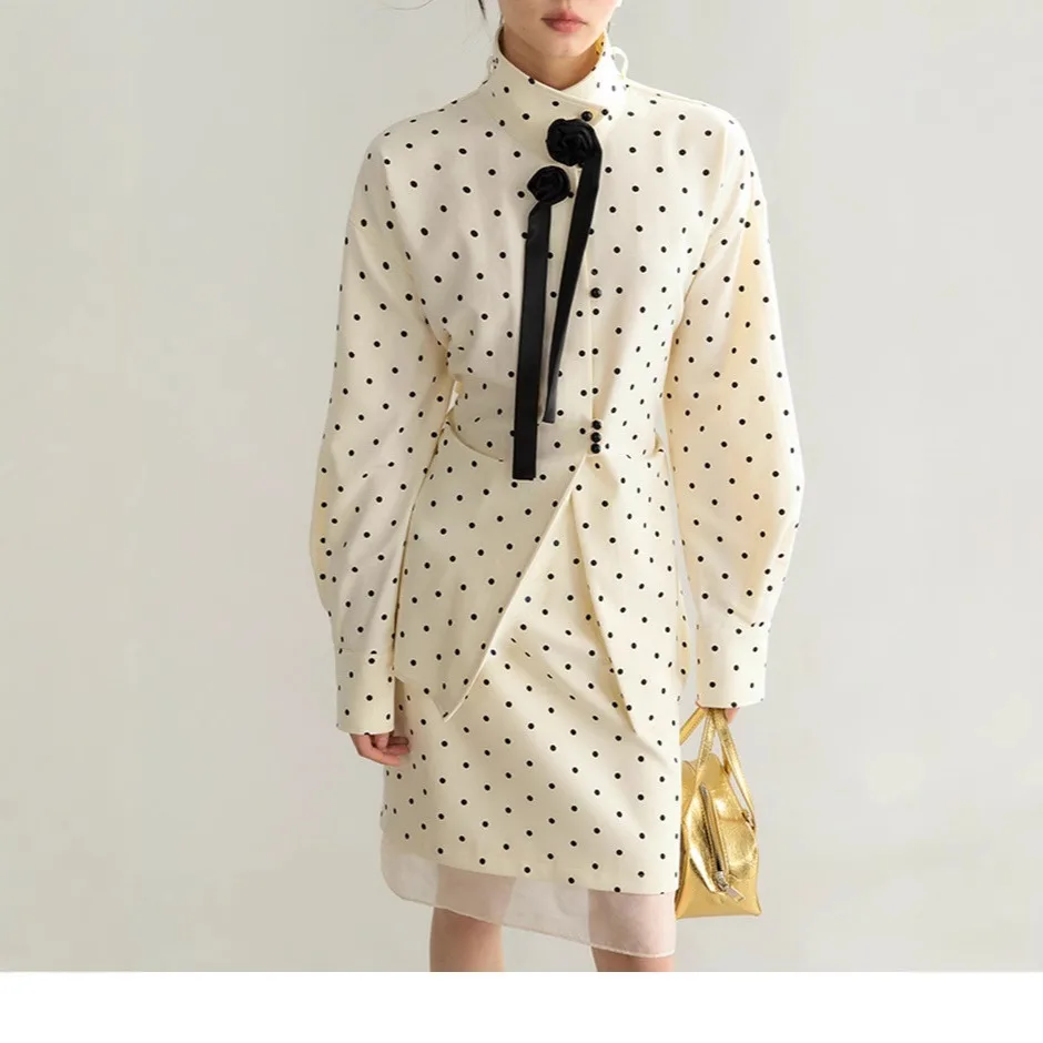 

Новинка 2025 года, блузка с цветочным поясом в горошек, комплект с юбкой, женская модная короткая юбка из полиэстера с принтом и длинными рукавами