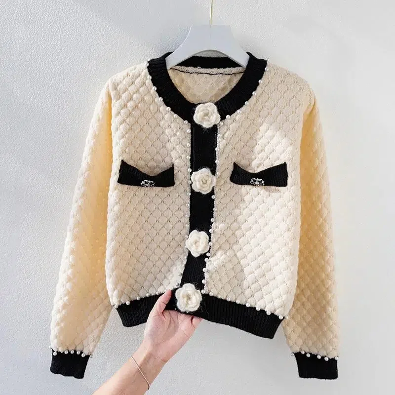 2023 New Fall Winter Knitting Cardigan Women's Elegant Fashion Loose Single-Breasted Nail bead Wind Short Women Sweater Jacket