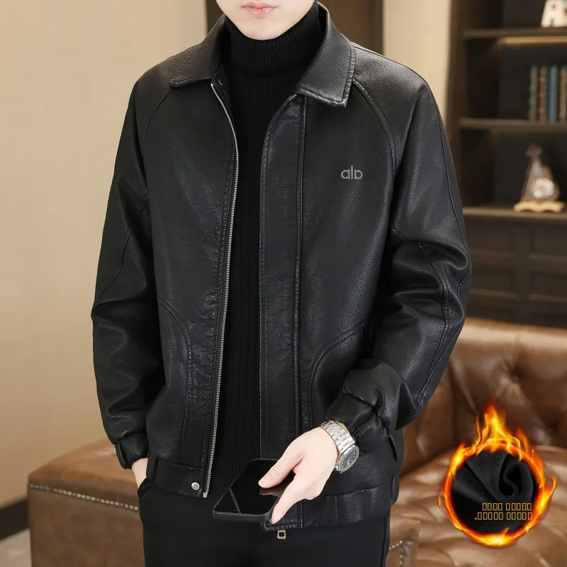 

Новая мужская мотоциклетная куртка из искусственной кожи 2025 года с отстегивающимся воротником, короткая, с флисовой подкладкой для тепла
