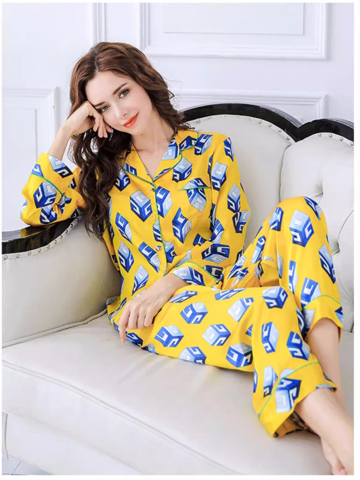 

Print 100% Mulberry Silk Pajama Sets Women Long Sleeve Cardigan Pants Two Pieces Sets Loungewear Nightwear Sleepwear Thin Suits