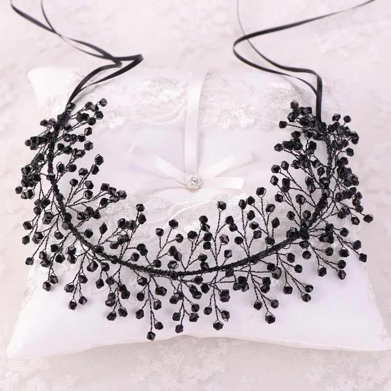 Handcrafted Leaf Headband Wedding Hair Accessory For Bride Red Black Beaded Adjustable Hairband Fashion Banquet Prom Tiaras Gift