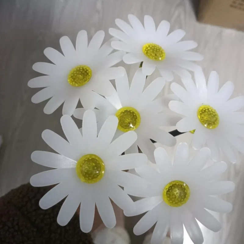 New Solar Flower Lawn Light Daisy LED Solar Ground Plug Simulation Outdoor Flower Bed Garden Villa Courtyard Decoration Light