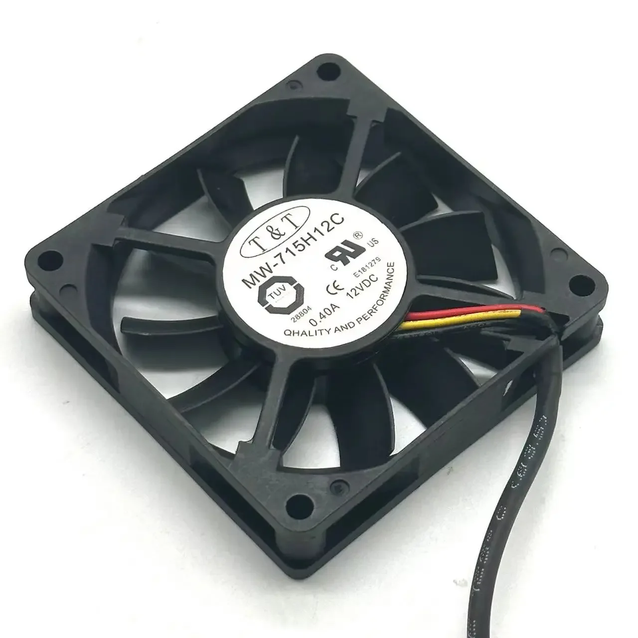 

MW-715H12C DC 12V 0.40A 3-wire 70x70x15mm Server Cooling Fan