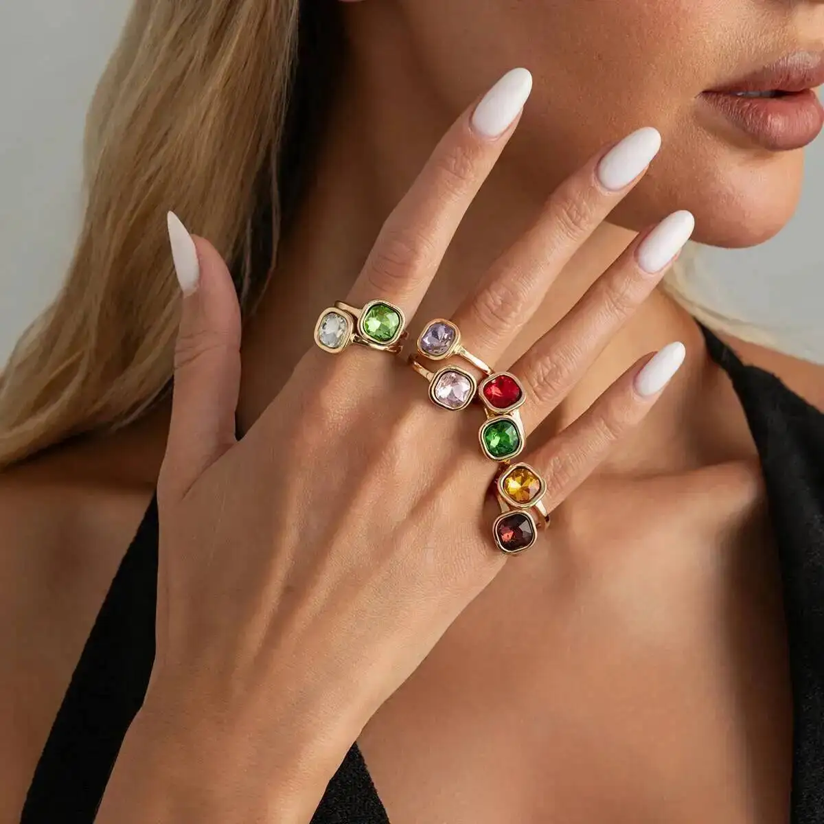 SHIXIN 8Pcs/Set Trendy Exquisite Multicolor Acrylic Rhinestone Finger Ring for Women New Charm Wedding Party Rings Jewelry Gift