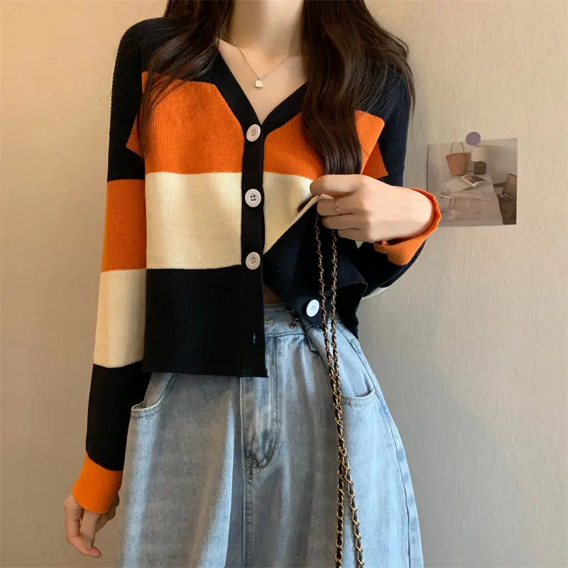 

V-neck Contrasting Striped Long Sleeved Knitted Cardigan Women's New Loose and Versatile Casual Chic Jacket Top Trendy