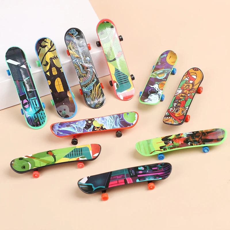 10 stks Vinger Skateboard Speelgoed Creatieve Vingertop Toets Kids Jongens Verjaardagsfeestje Gunsten Goody Pinata Vulstoffen School Gift