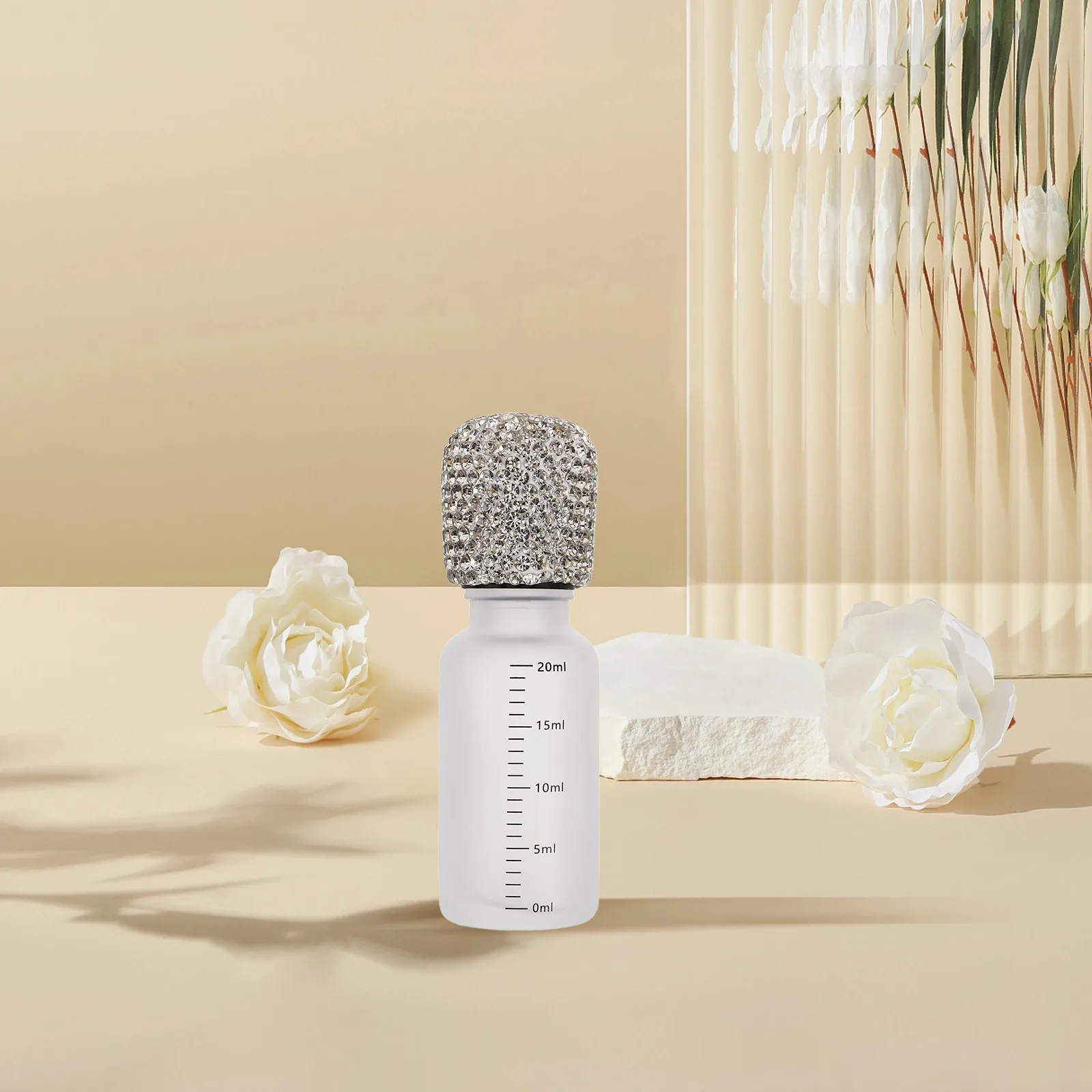 زجاجة زجاجية قابلة لإعادة الملء من حجر الراين سعة 20 مل، قوارير عطر شفافة للسفر، حاوية دوارة للزيت العطري المحمولة #1