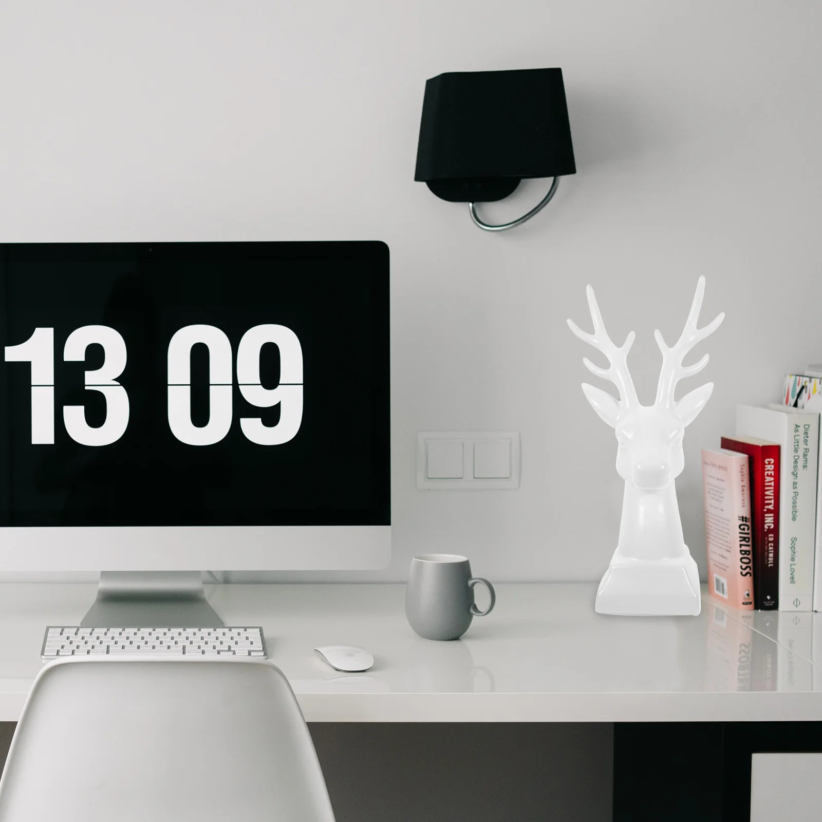 

1Pcs White Ceramic Deer Head Ornament Creative Chic Desktop Decoration Home Office Adornment Elegant Deer Head Ornament for Room