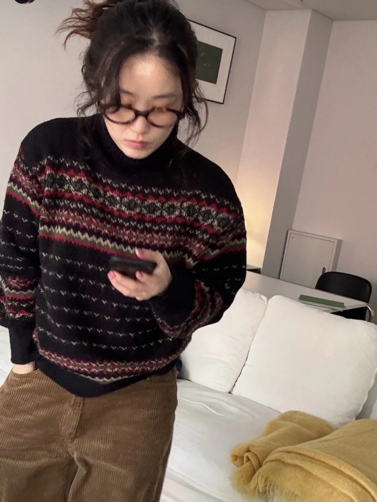 

Свитер Nok Xiaola Select 2025, новинка зимы, бренд SIE, ретро, с вышивкой, с высоким воротником, повседневный, свободный крой, длинный рукав, женский...