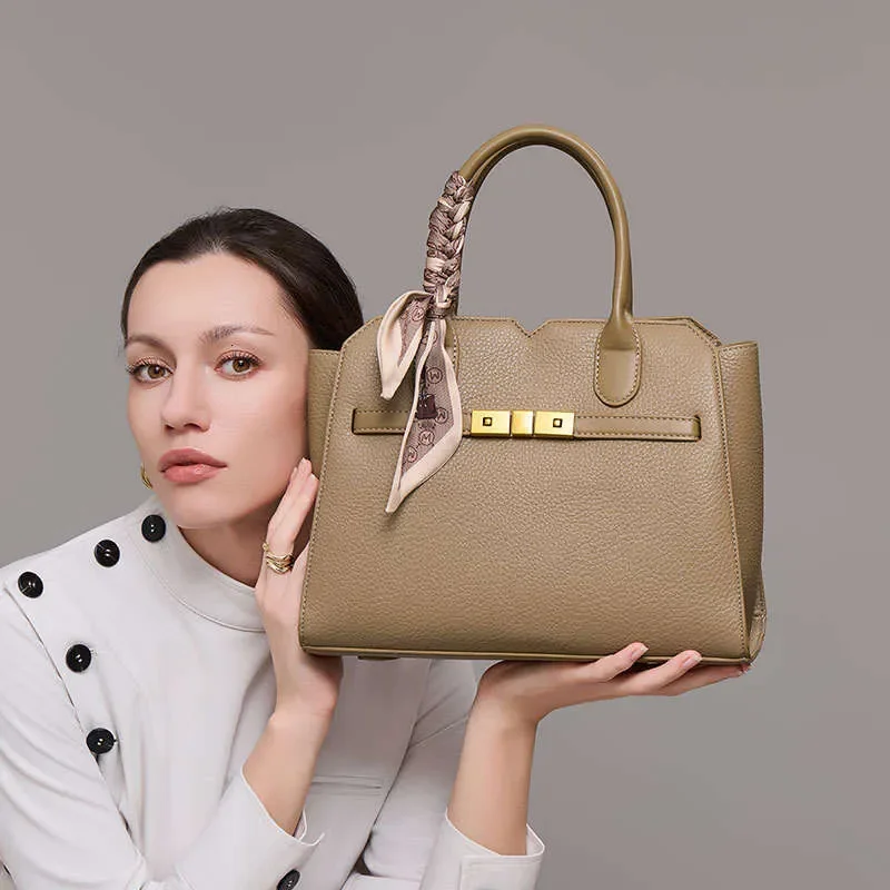 

Wholesale price Women Cros Border Hot Selling Women S Capacity Handbag Shoulder Fashion Crossbody Versatile Commuter Large Bag B