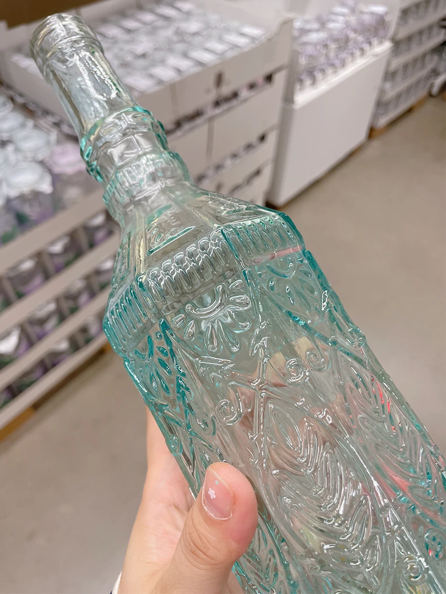 700ml Large Capacity Blue Sealed Bottle Spanish Embossed Food Grade Glass Bottle Household Wooden Stopper Decanter Wine Bottle view 5
