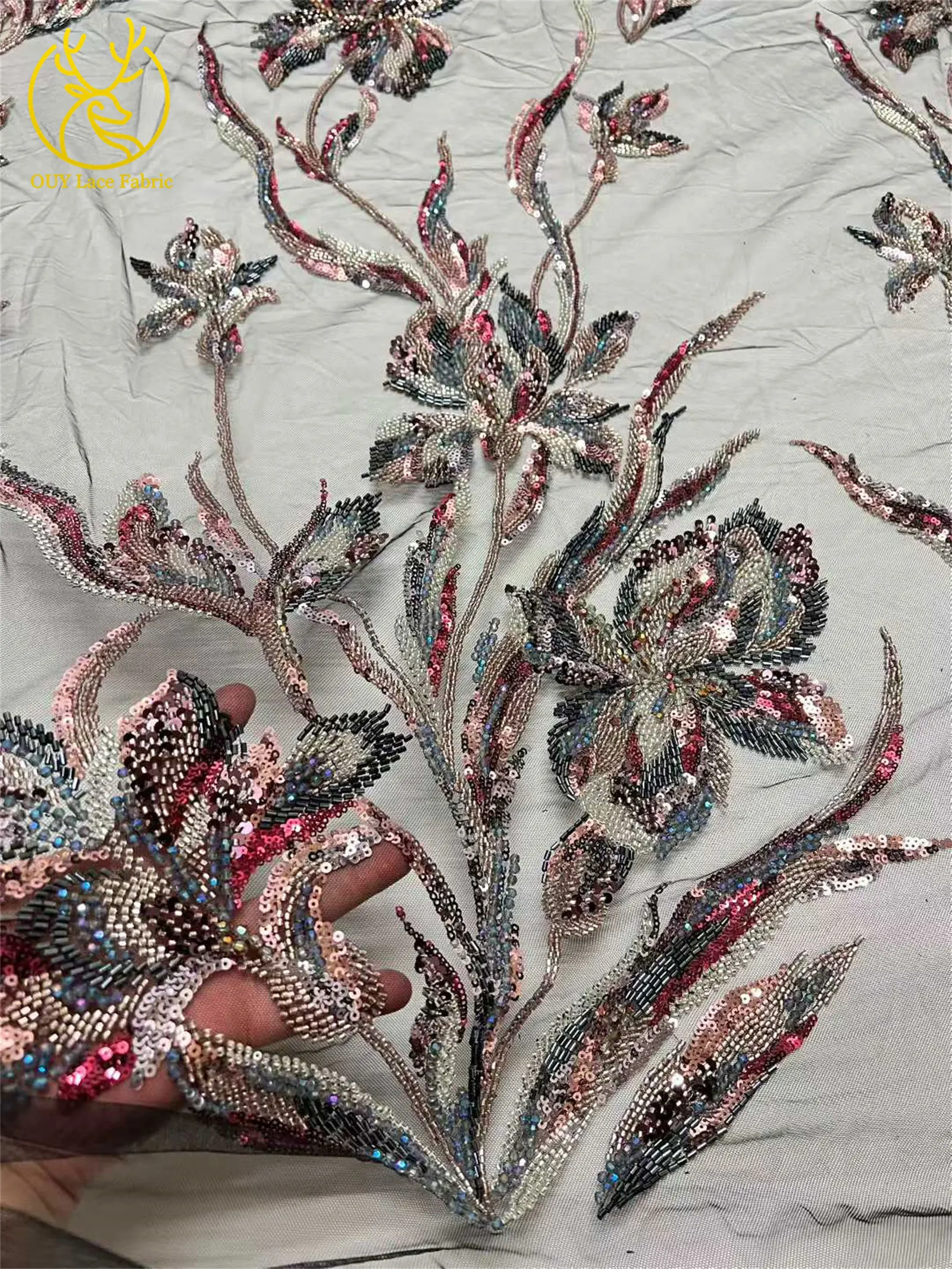 Luxuriöser afrikanischer Brautkleidstoff mit Perlenstickerei 2026 – Neuer französischer nigerianischer bestickter Blumen-Pailletten-Spitzenstoff für Hochzeits- und Partykleider – Detail 10