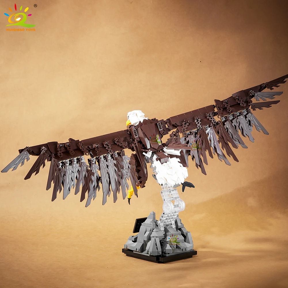 HUIQIBAO MOC Eagle Model Building Block Falcon Animal Series Bricks Assembly Toy For Children DIY Home Desk Decoraction