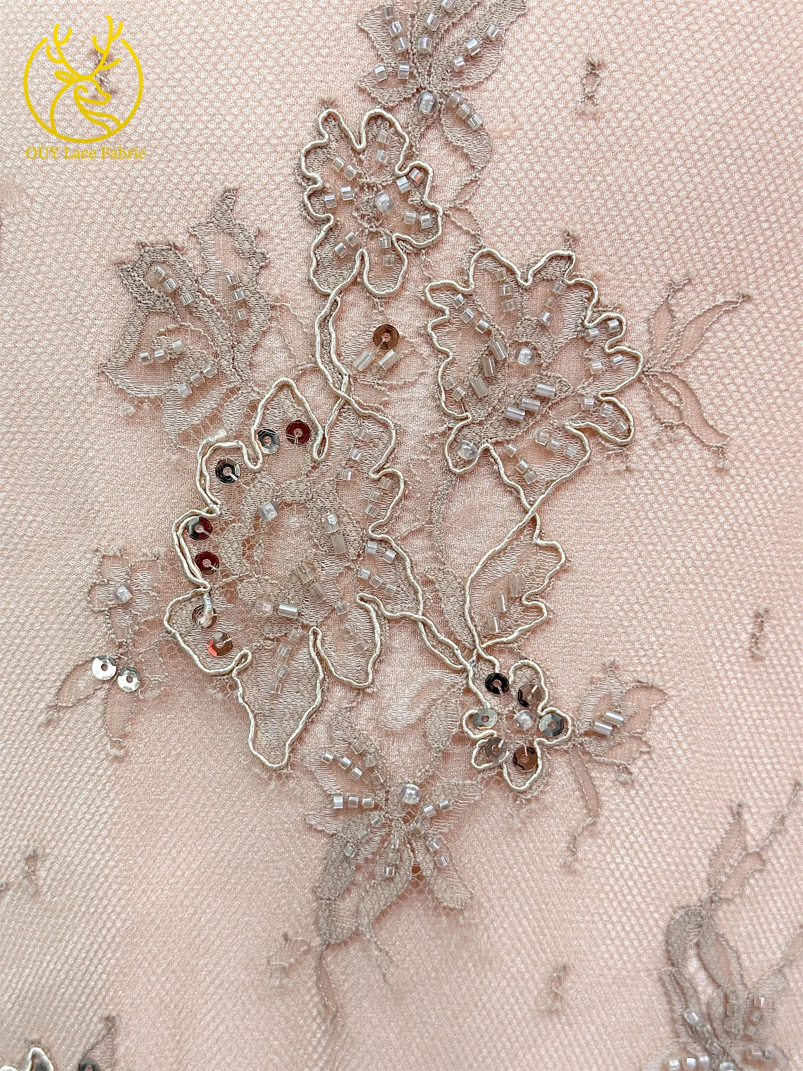 Elegante, exquisite, würdevolle, neue, modische, handgefertigte, perlenbesetzte, mit Pailletten bestickte Netzspitze, vollständig mit Perlen besetzt, für Damen-Hochzeitskleider – Detail 9