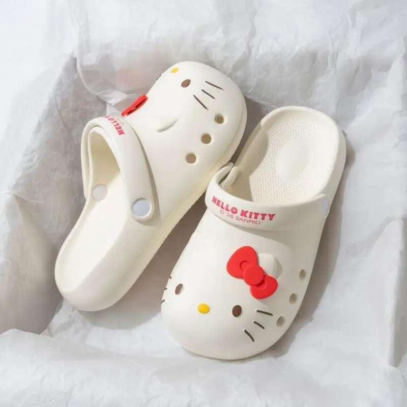 Croc Shoes for Girls Hello Kitty Non-Slip Sandals for Summer New Sanrio Thick-Soled Heightening Slippers Fashionable Breathable view 5