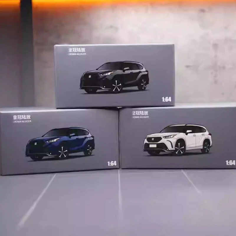 JKM Diecast 1/64 CROWN Kluger/Highlander XSE SUV Off-road Vehicle Alloy Car Model Ornament Toy Collection Display Gift Souvenir
