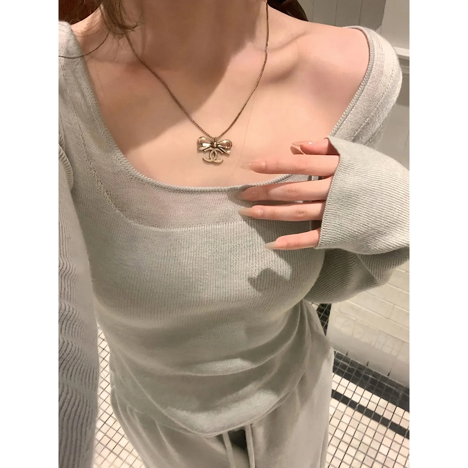 Damen Slim Fit Hemd mit quadratischem Kragen und halbtransparenter Basis, französischer Pure Desire-Baumwollmischung, schicker Langarm-Strickpullover