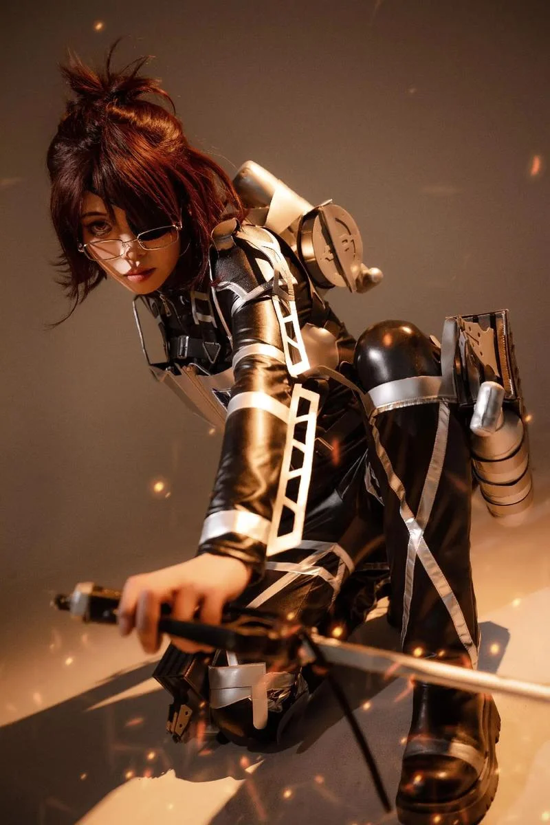 

Mikasa Ackerman Suits Game Attack on Titan Cosplay Costumes Suit Performances Halloween Christmas Party