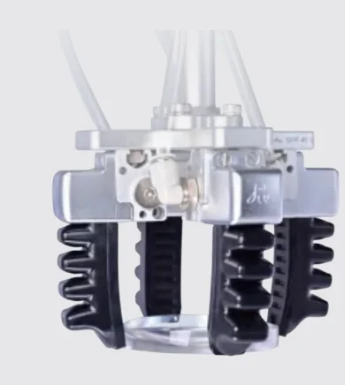 Abrazaderas flexibles utilizadas para manipulación de paneles de vidrio