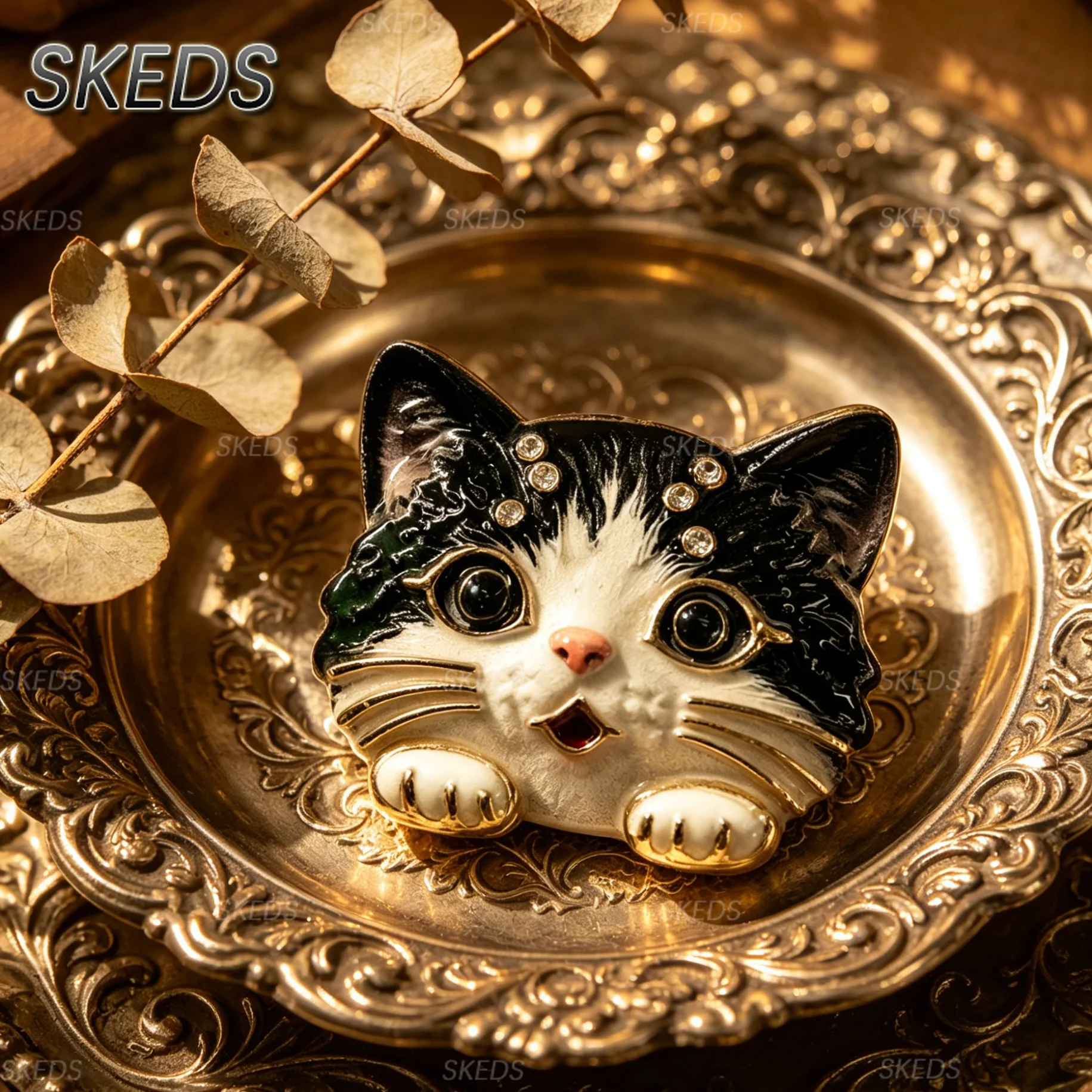 Vintage Calico Kitty Brooch Rhinestones Enamel Cat Pin Green Eyes Animal Brooch Fashion Clothing Accessories Gift for Cat Lover
