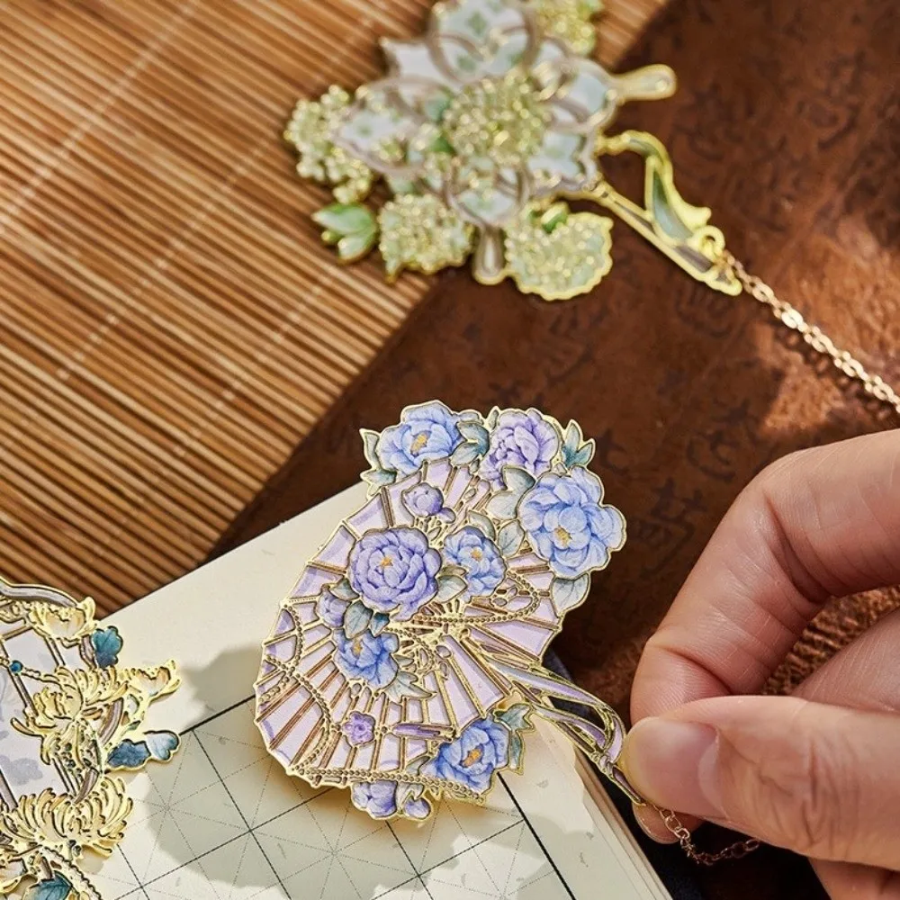 Metal Hollow Metal Bookmark Bronzing Classical Aesthetic Hollow Bookmark With Tassel Creative Practical Floral Bookmark
