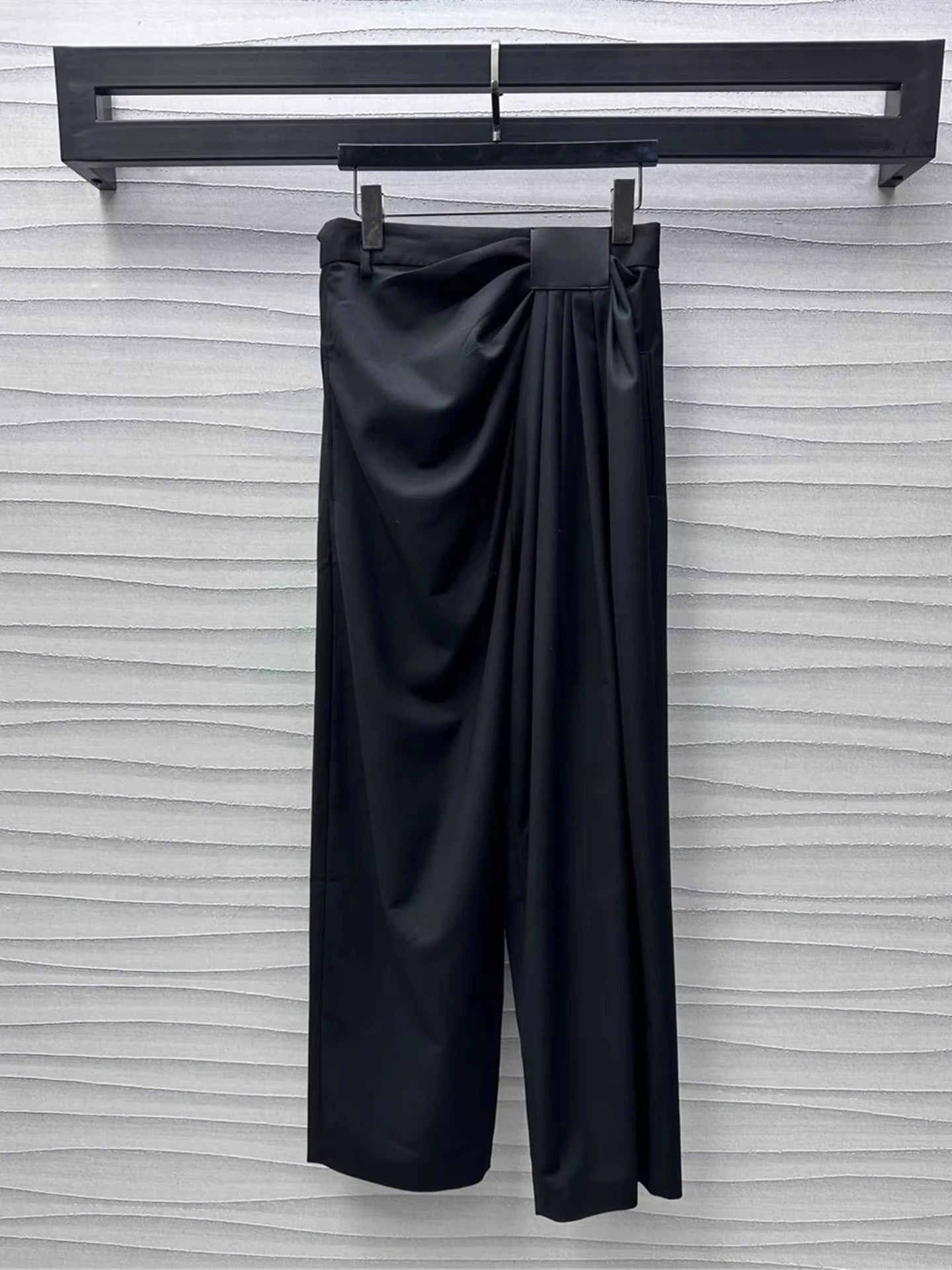 

Designer Brand Women Spring Summer Black High-waist Folds Straight Full Length Pants Trendy Casual Loose Fit Female Clothes