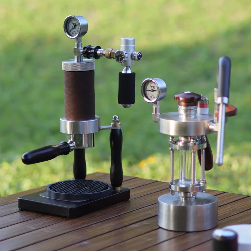 Pneumatische Kaffeemaschine Kleine Haushalts-Hand-Espresso-Kaffeemaschine für den Außenbereich Tragbare Kaffeemaschine Pneumatische Extraktionskaffeemaschine