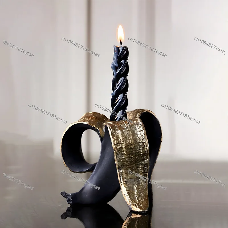 

Золотой подсвечник из смолы в форме банана | Свадебный декор для дома