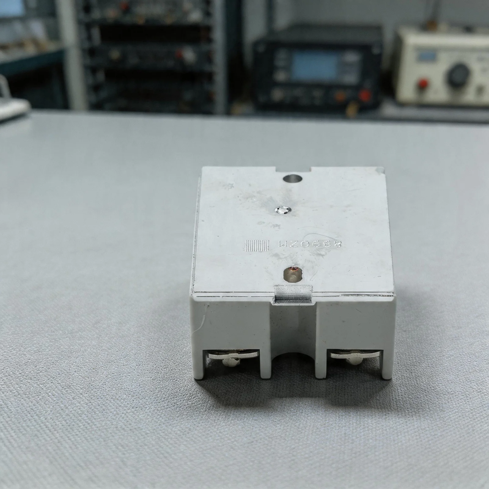 DC To AC Switch Solid State Relay For Motor Control Solid State Relay For Appliances On-state Voltage Drop 1.6V On off Time 10ms