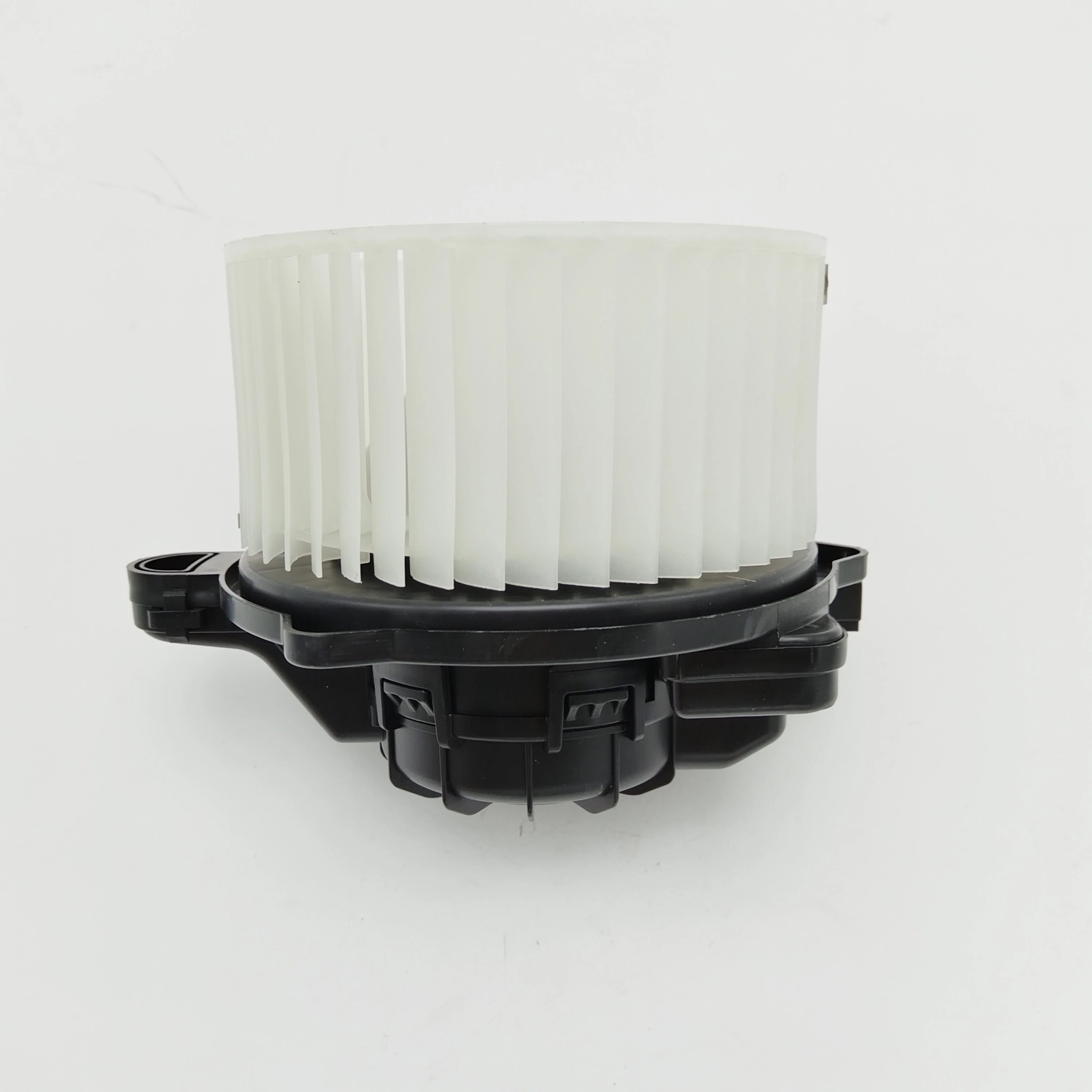 Left-Hand Drive Blower Motor Suitable for HYUNDAI IONIQ 16- LHD  KIA NIRO 17-19 LHD  FORTE 19-21 OE：97113G2000