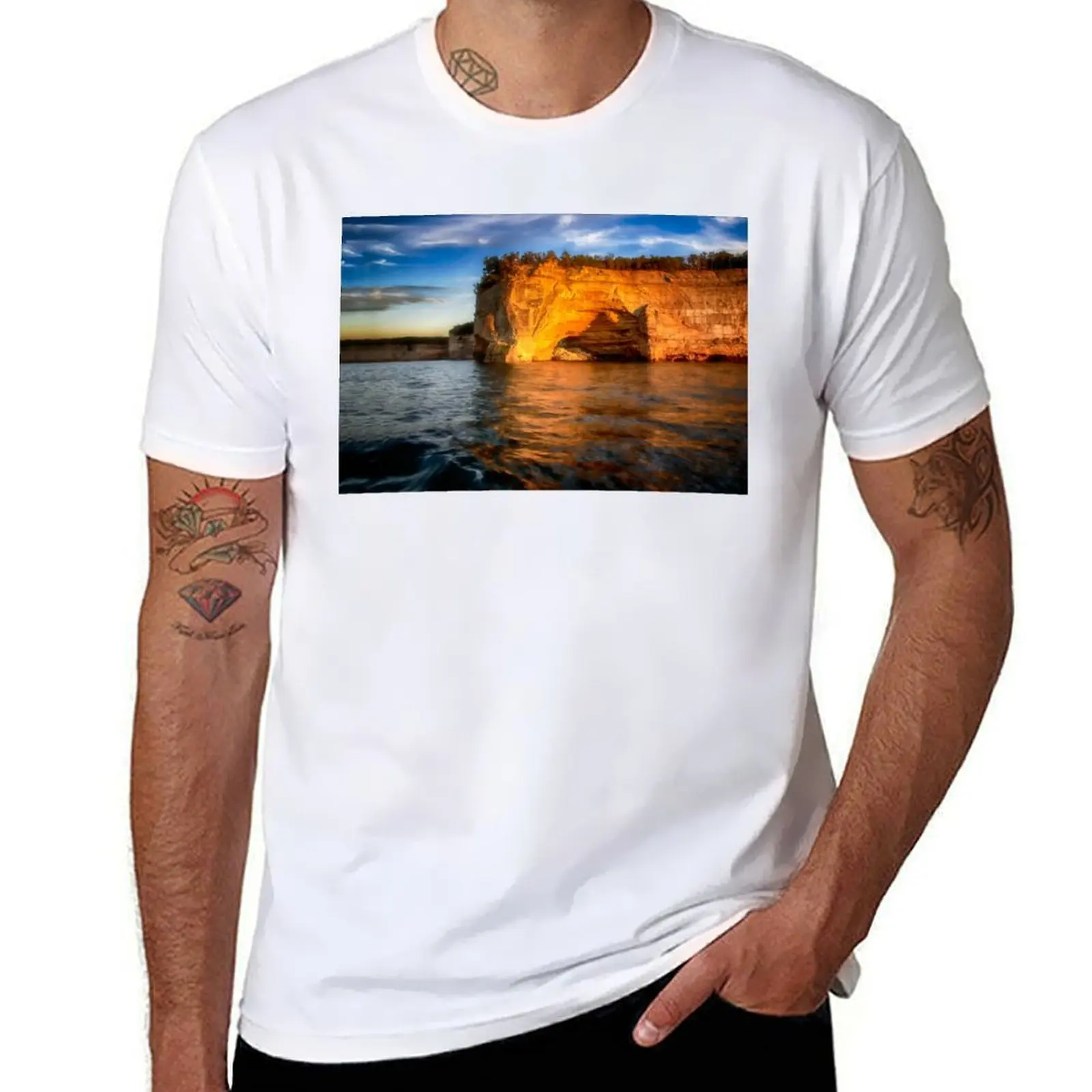 

Pictured Rocks National Lakeshore 2 T-Shirt mens graphic t shirts t shirts with prints T-Shirt
