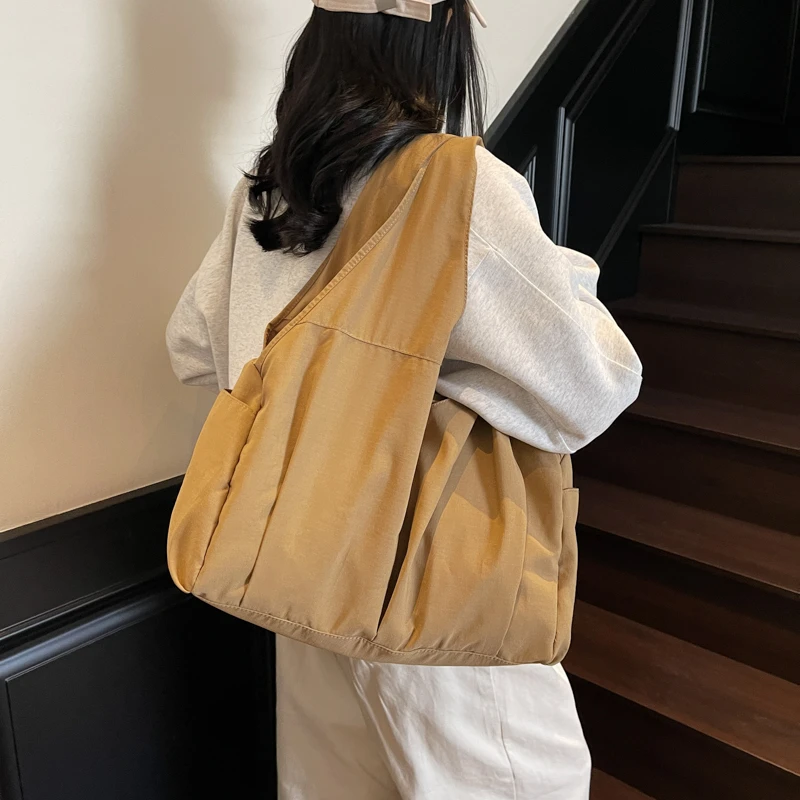 

New Large Capacity Tote Bag Versatile Handbag Women Commuting Bag Casual Messenger Shoulder bags Multiple Pockets Travel Bags