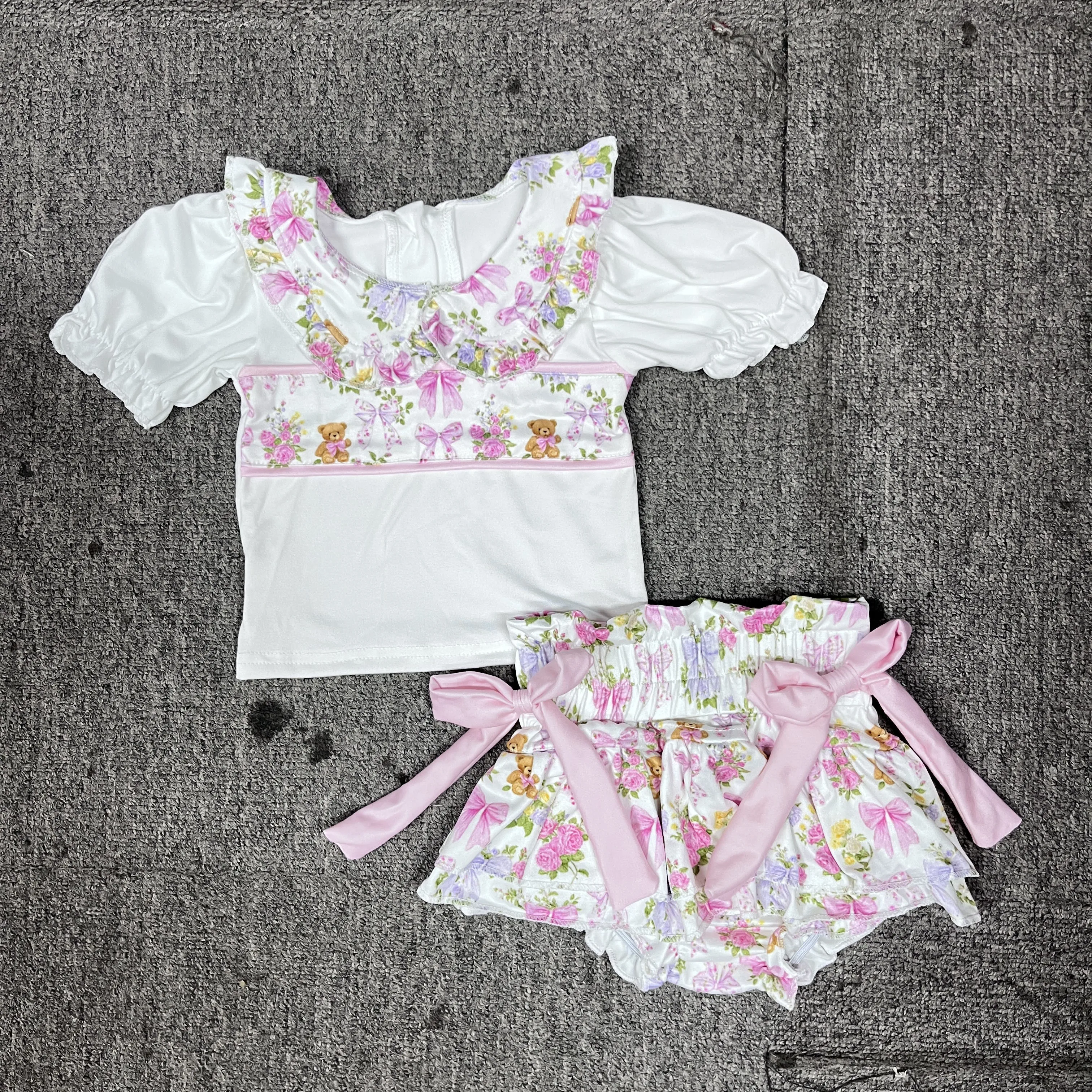 New Summer Set Toddler Girls Cute Strawberry Floral Outfit Puff Sleeve Ruffle Top Ruffle Bloomer Shorts Matching Bow Custom
