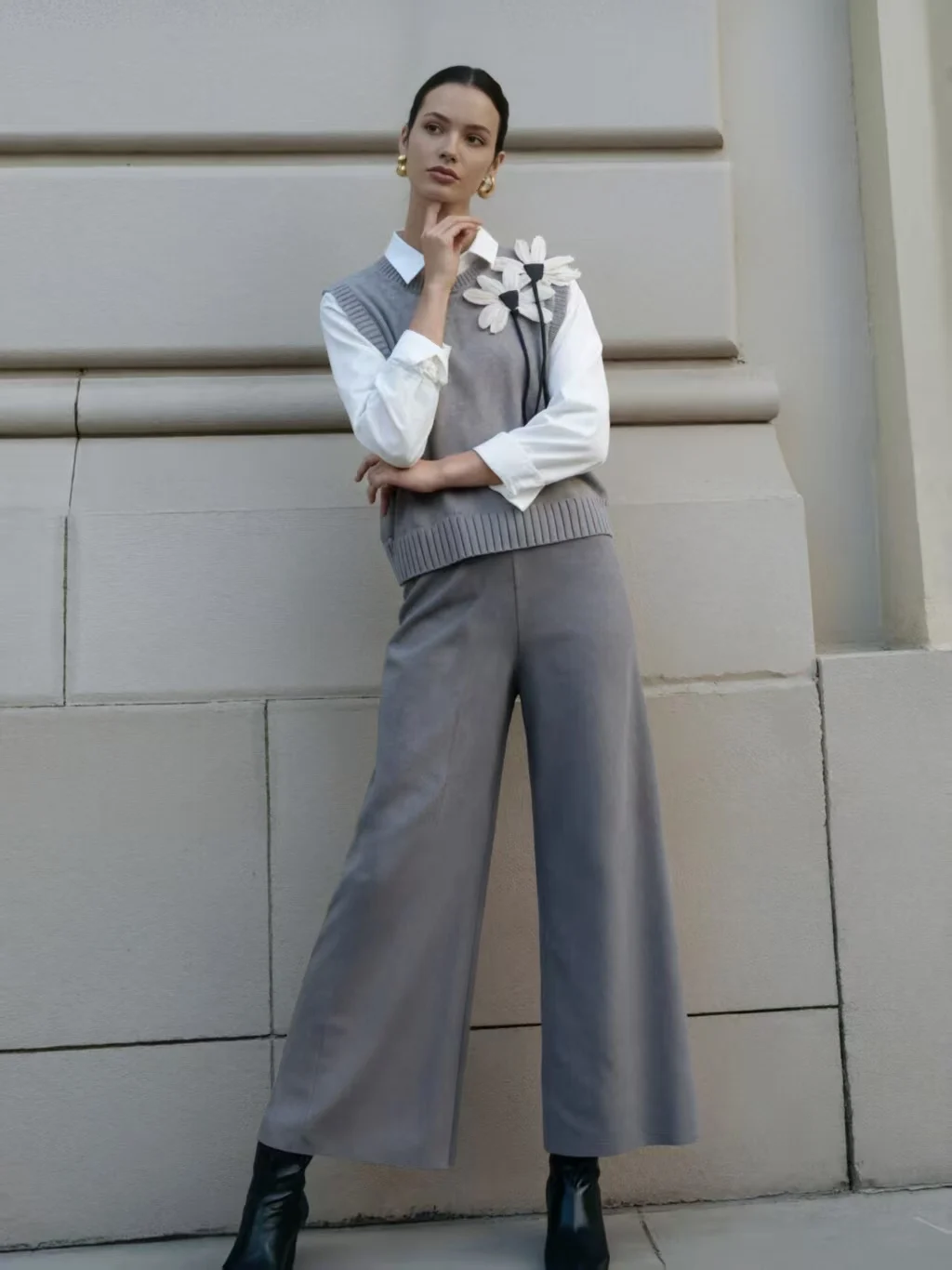 

Fall Winter Elegant Knitwear Vest Women's Sweater Set Chic White Gray Black Cardigan with Bow Detail Casual Knit Wide Leg Pants