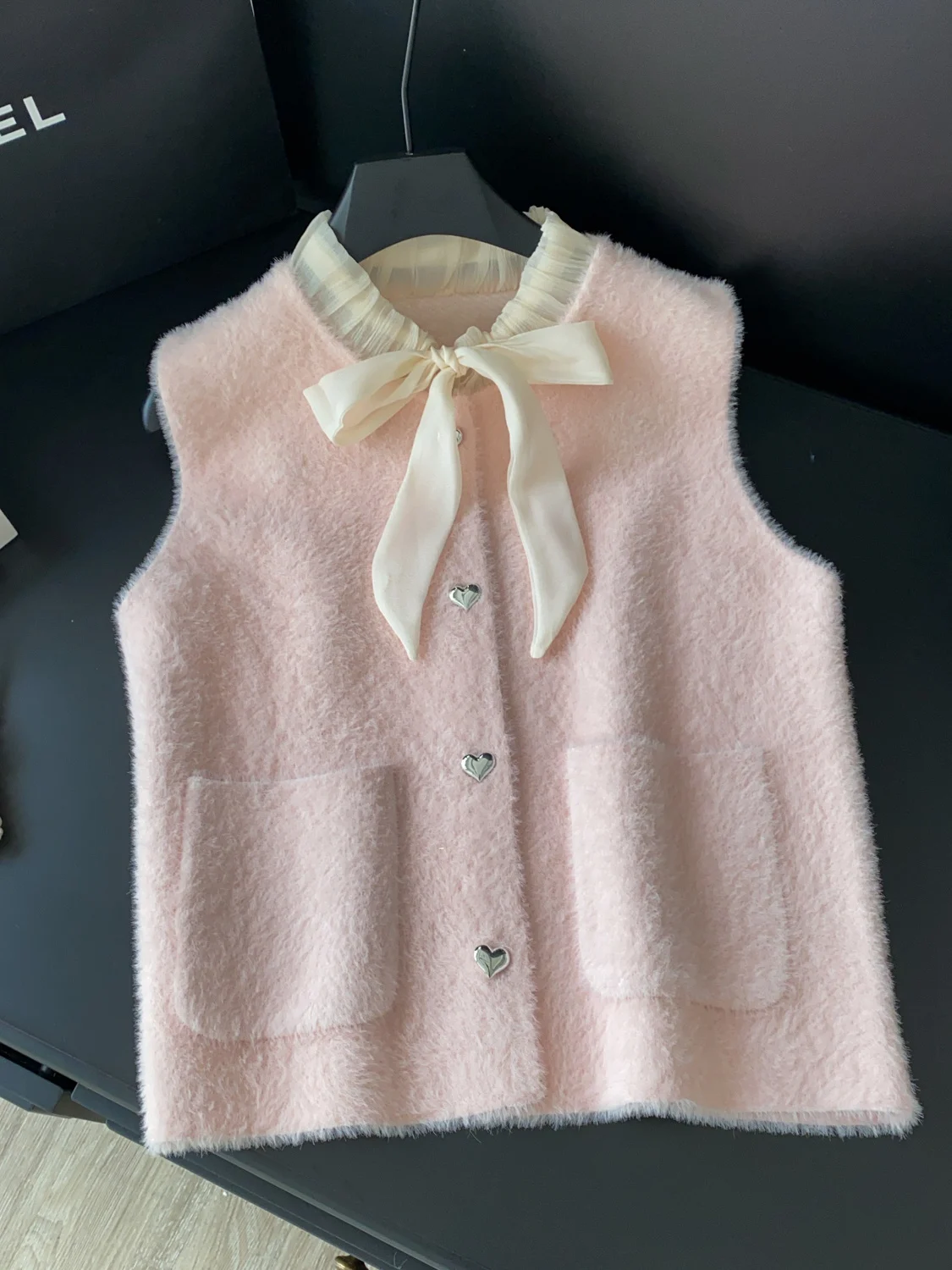 Sweet  Knot V-Neck Faux Fur Vest Single Button Women's Outerwear Soft Texture Commute Style Autumn Outer Layer