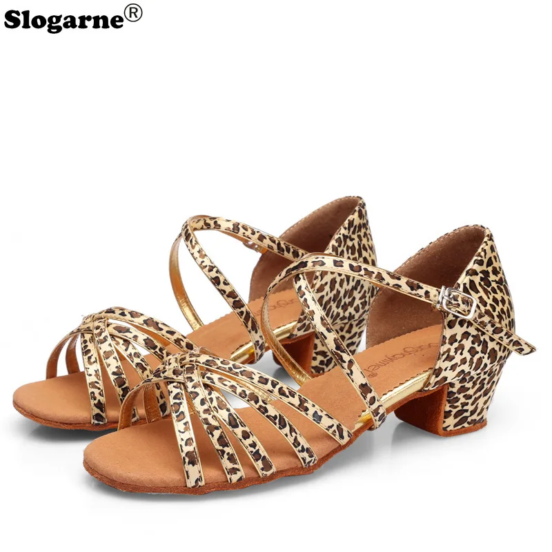 

Children Dance Shoes Girls Ballroom Latin Shoes Ladies Modern Tango Dancing Women Salsa Sandals Kids Soft Sole Dance Sneakers