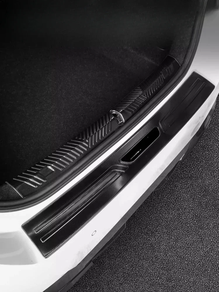 

Rear Trunk Door Sill Guards Stainless Steel Anti-Scratch Boot Threshold Strip Protector for BMW 5 Series 2024 G60 Accessories