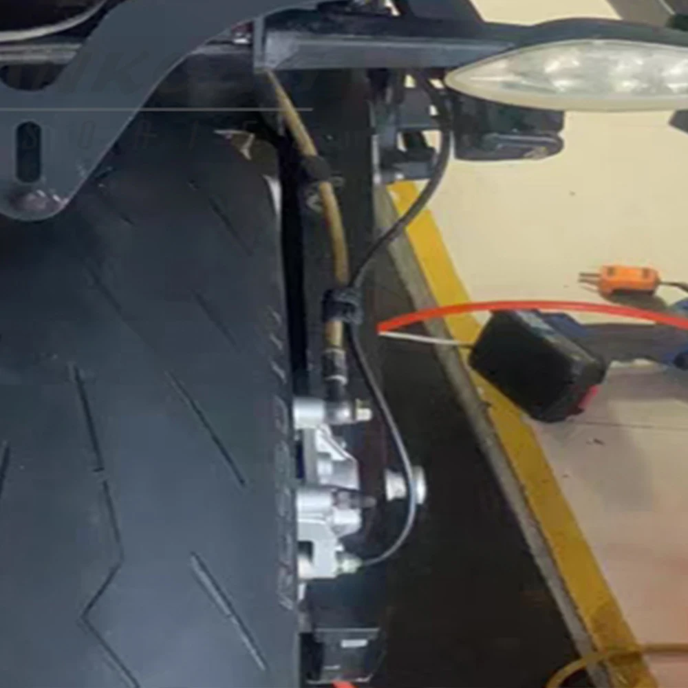 

Аккуратный держатель номерного знака со светодиодной подсветкой для DUKE 390 Duke 390 2017 2018 2019 2020 2021 2022 2023 2024 2025 Задние номерные знаки