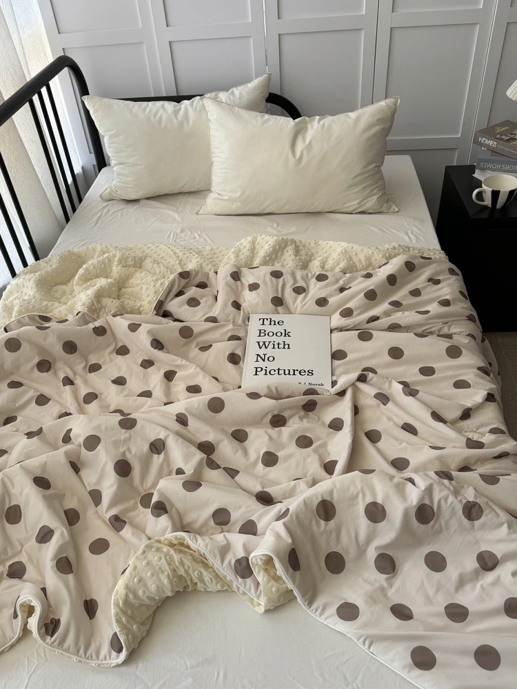 

Summer Cooling Ice Bean Bean Air Conditioner Quilt Dormi Student Fiber Filling Net Weight 5kg Size Single Double